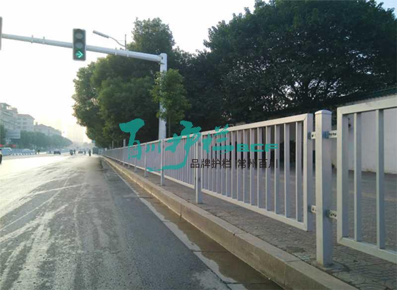 img of 長沙道路邊緣護欄工程