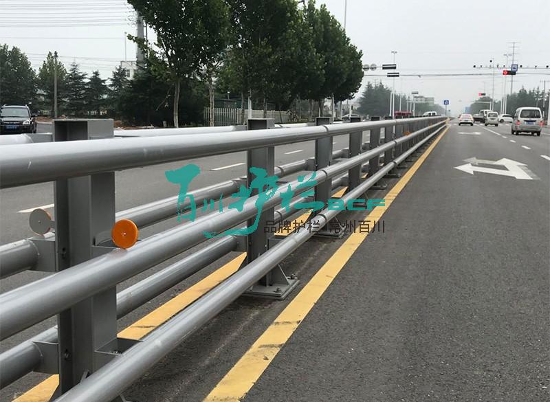 img of 山東臨沂防撞護(hù)欄